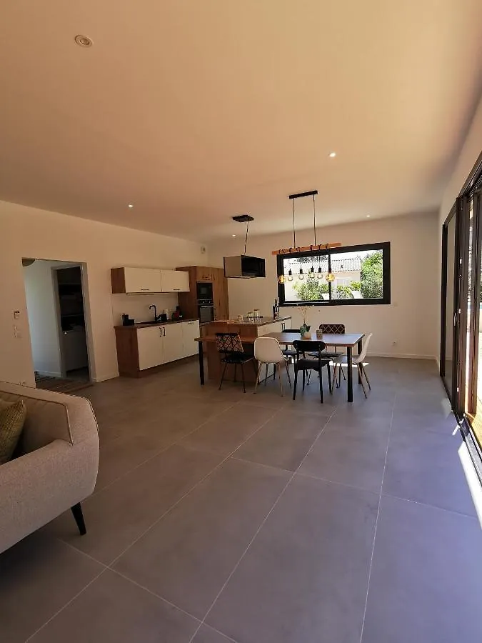 Holiday home Villa La Provence, Luxe, Confort Et Joie De Vivre Carpentras France