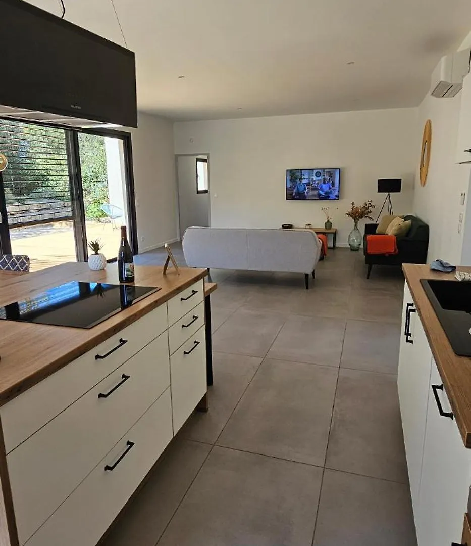 Villa La Provence, Luxe, Confort Et Joie De Vivre 카르팡트라 0*,